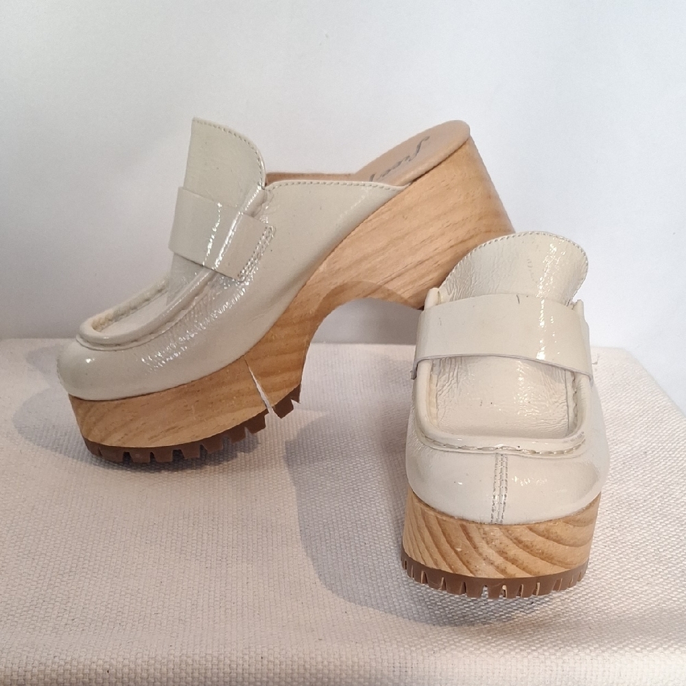 Free People Cream Patent LeatherPlatform Loafers Clogs Mules Size 37/7